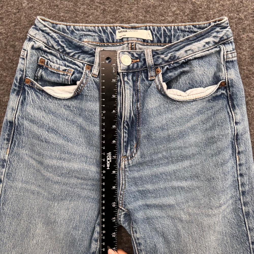 Garage Denim Mom Jeans Light Wash High‎ Rise Raw Hem Blue Size 3 Cropped - Picture 10 of 12